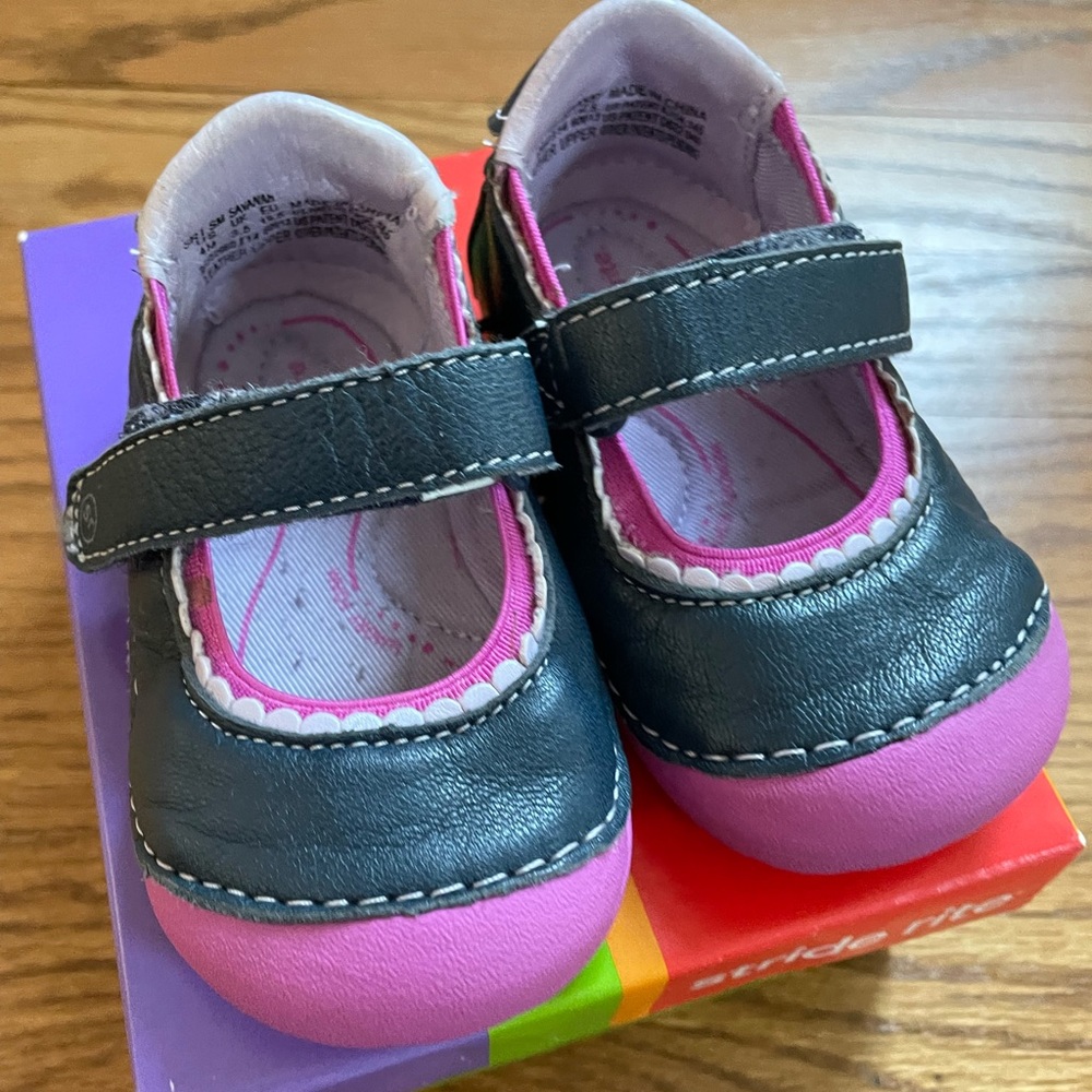 Stride Rite Mary Jane’s